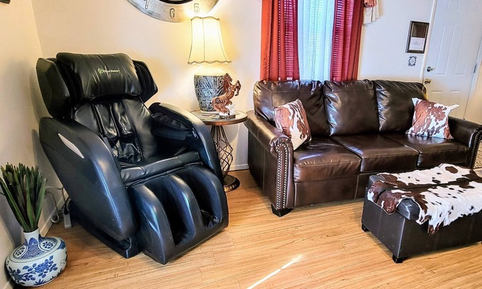 Lawrence House | Private fun rental Video Game, massage Chair, fenced-in yard