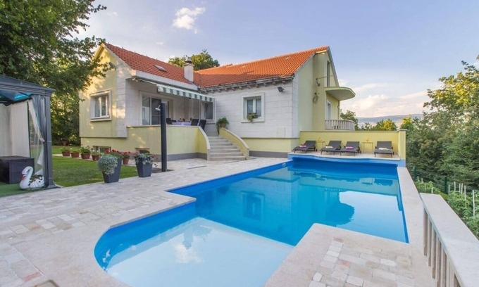 Hrvace House | Private holiday house with private pool up to 7 persons