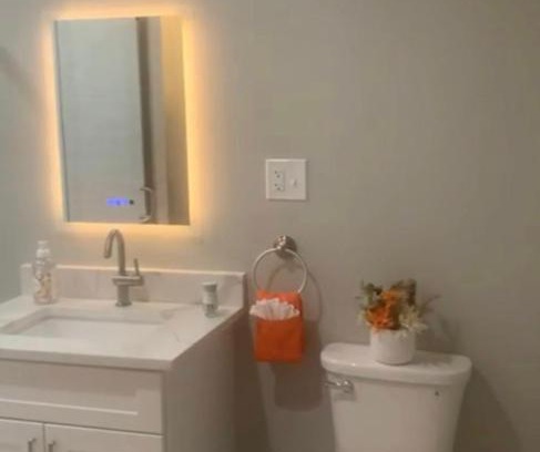 Brockton House | Private Home Cozy room
