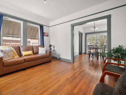 Highland Park House | private home eight minutes from the city