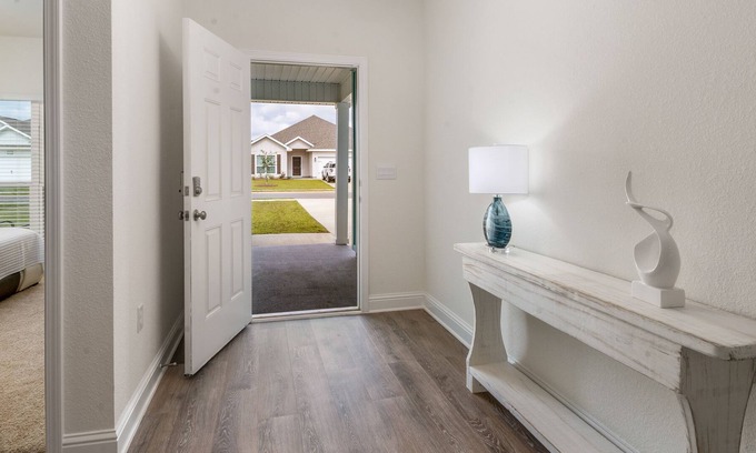 Foley House | Private Home, Quiet Neighborhood, Pet Friendly, Ten minutes to Beach