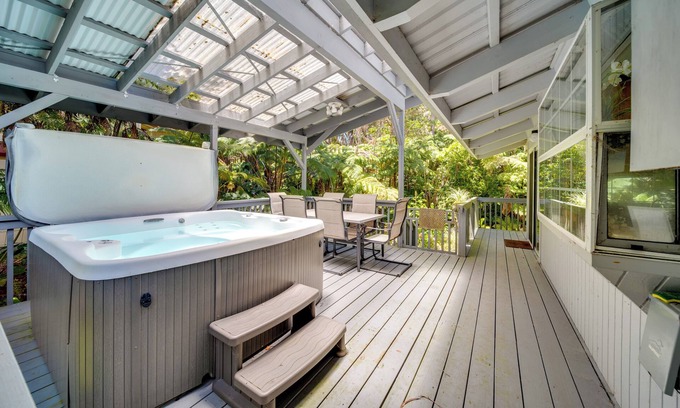 Volcano House | Private Hot Tub & Deck: Tranquil Volcano Hideaway!
