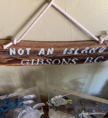 Gibsons House | PRIVATE HOUSE and private HOT TUB Seas The Day Pets BBQ Beaches Artists Studio Lower Gibsons The Bay