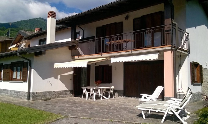 Cerano d'Intelvi House | Private house with garden in Cerano d'Intelvi (CO) Lake Como