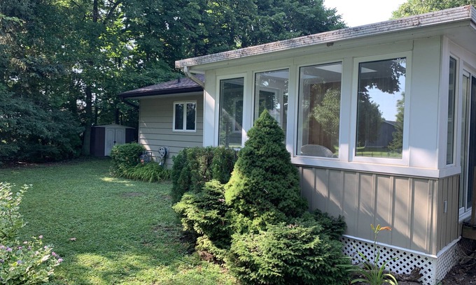 Bluewater Cottage | Private Lake View Cottage on Lake Huron