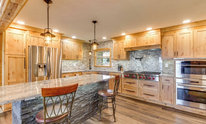 Emily House | Private Lakefront Emily Home w/Yard & Fire Pit!