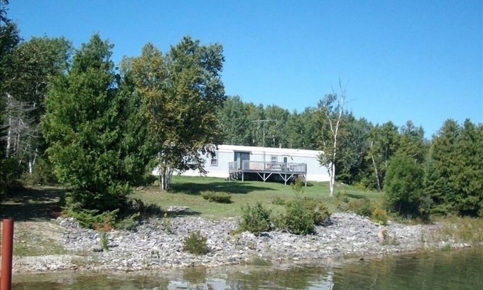 Drummond House | Private Lakefront Home - Harbor View Overlooking Sturgeon Bay