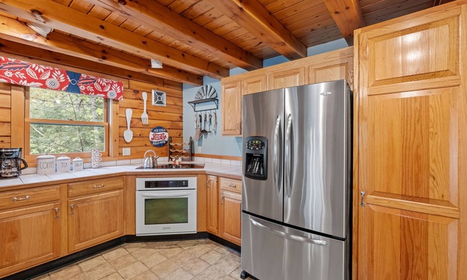 Sanbornton House | Private Lakefront - Luxury Log House