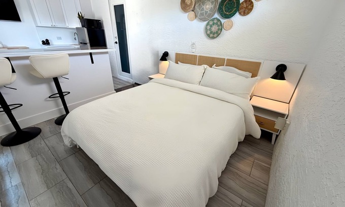 Rural Estates Apartment | Private modern Oasis W kitchen & parking in beautiful Naples with AC