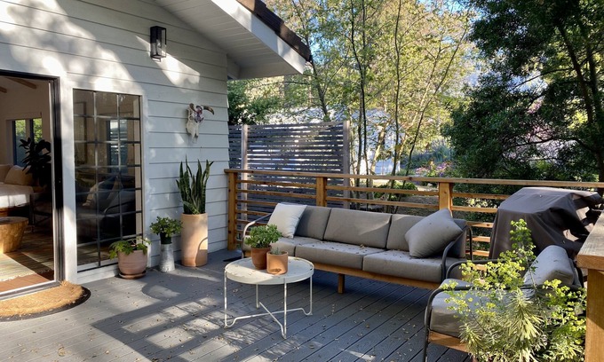 Montecito House | Private oak tree bungalow in the heart of Montecito!