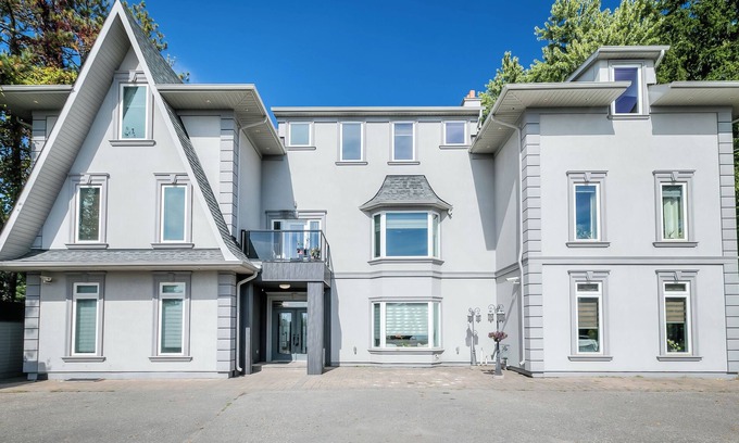 King City House | Private Oasis in King City