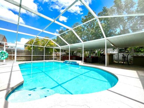 Town 'n' Country House | Private Oasis Retreat Heated Pool Hot Tub Beaches