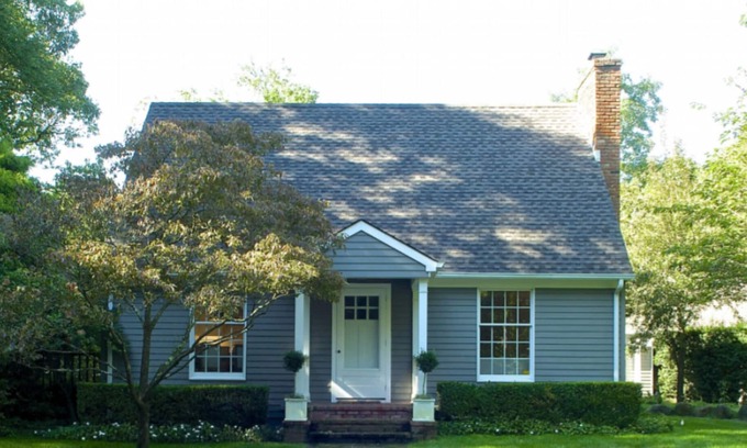 Bellport House | Private oasis steps away from the bay
