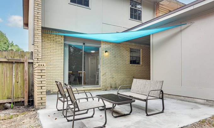Wright House | Private Patio & Yard: Fort Walton Beach Home!