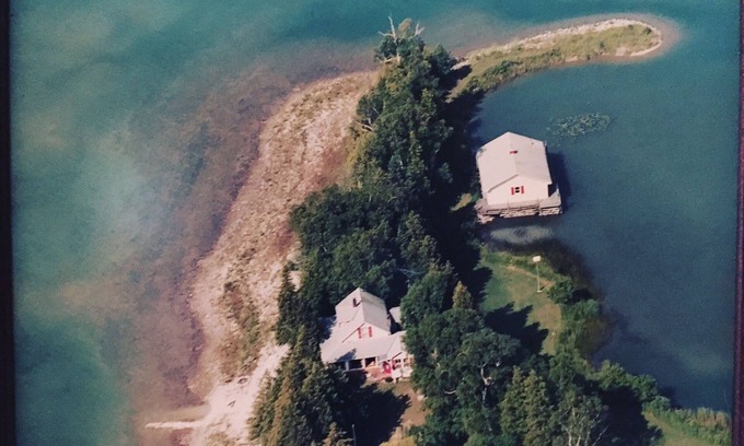 Hessel Cottage | Private Peninsula in Downtown Hessel, Les Cheneaux Islands