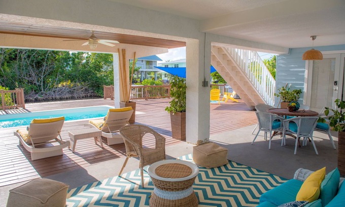 White Marlin Beach House | Private Pool, Completely Renovated Lovely Cottage Home in Islamorada