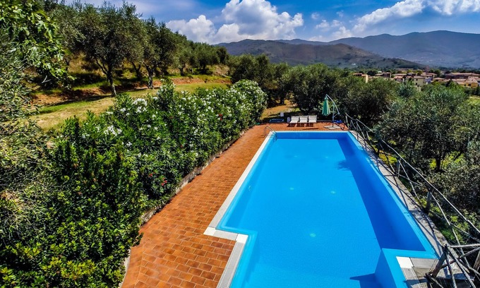 Calci Villa | PRIVATE POOL - FARMHOUSE FATTORIA LA PIEVE - Villa LIMONE, 8 Km from Pisa