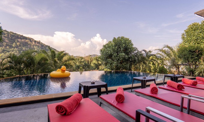 Chalong Villa | Private Pool Villa for Family & Friends