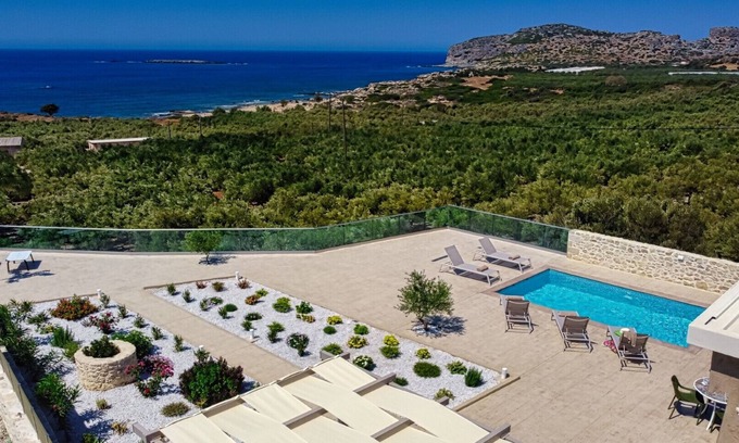 Limeniskos Villa | Private pool★Seaview★Walk to restaurant, market & Falasarna beach