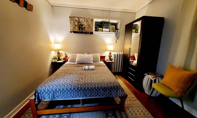 Winnipeg Resort | Private room ∙ 1 guest