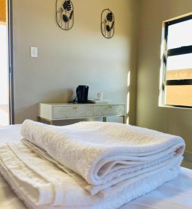 Mahikeng House | Private Room 1 Mahikeng