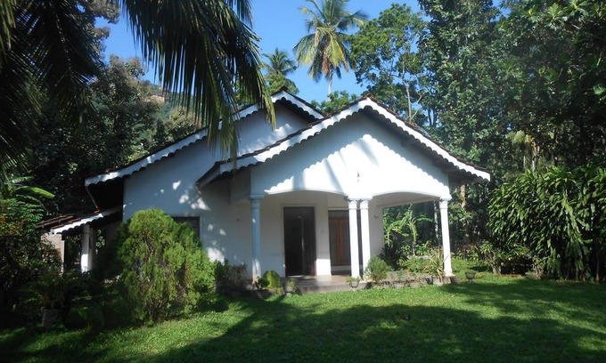 Mallawapitiya Resort | Private room ∙ 2 guests