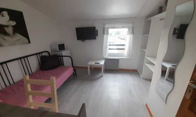 Cergy House | Private room Cergy 1/2 persons