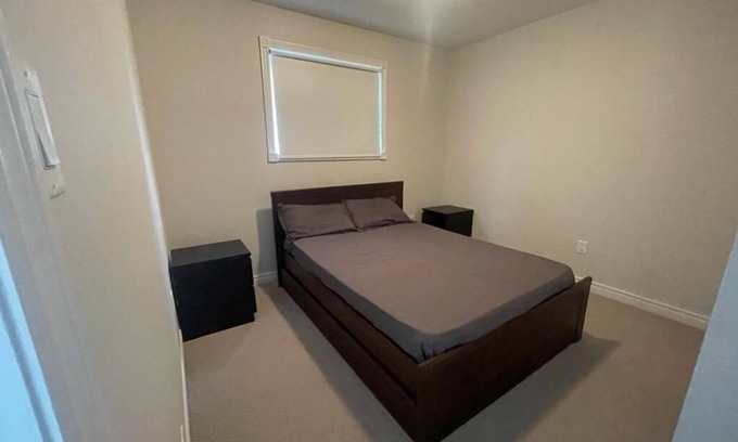 Saint Thomas House | Private room in a quiet and safe neighbourhood of St. Thomas, Ontario.