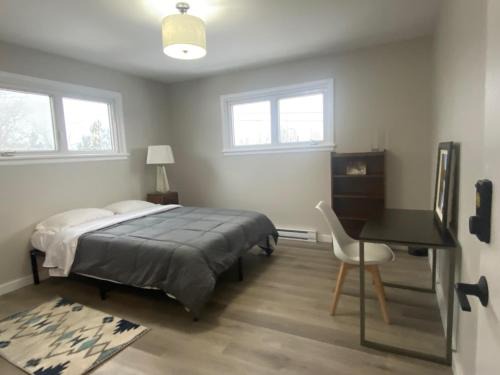 Moncton House | Private Room Lakeview House- Westmount