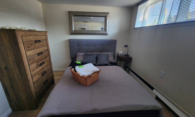 Sudbury House | Private Room with Shared Kitchen & Washroom