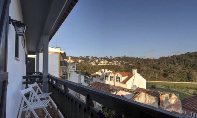 Sao Pedro de Muel Cabin | Private Room With Balcony sea View Private Bathroom