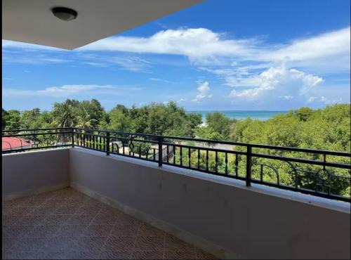 Manyoni House | Private Room with attached bathroom at Mikocheni