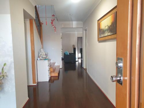 Point Cook House | Private room with shared bathroom in Point Cook