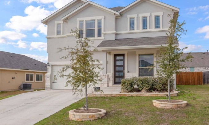 Hutto House | Private, Round Rock Escape!
