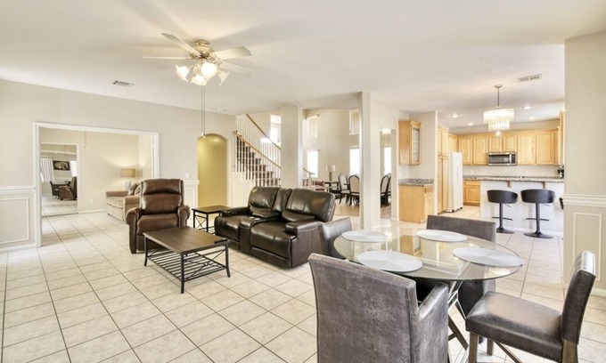 Silverado Ranch House | Private South Las Vegas Oasis Minutes to Airport!