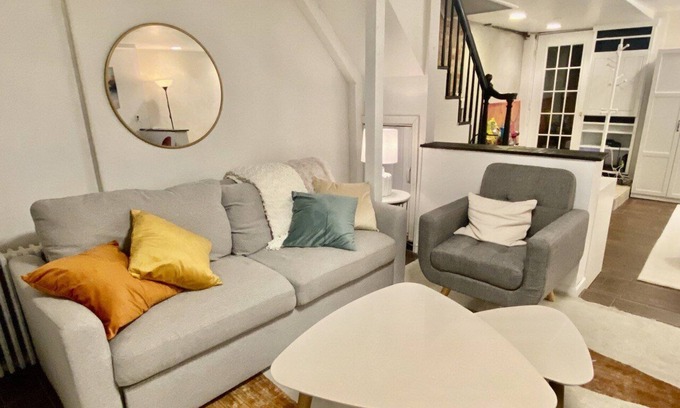 The Waterfront Apartment | Private Studio Apt. in Jersey City, 2 stops to NYC