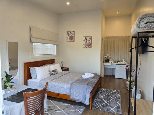Papakura Apartment | Private Studio Sleepout in Aucklands Convenient Location