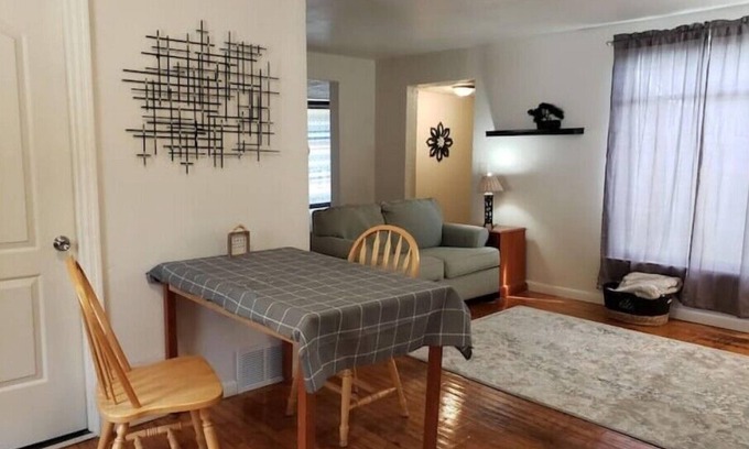 Rockford Apartment | Private Studio whole unit
