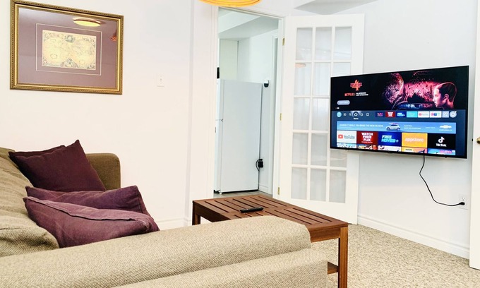 Hammonds Plains Bed & Breakfast | Private suite in quiet neighbourhood