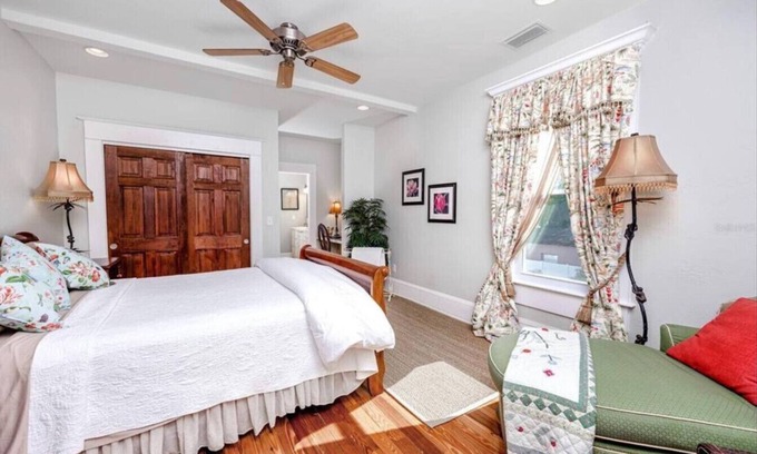 Dunedin Condo | Private updated Suite in heart of Downtown Dunedin