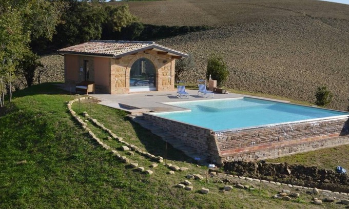 Loro Piceno Villa | Private villa with swimming pool in Le Marche