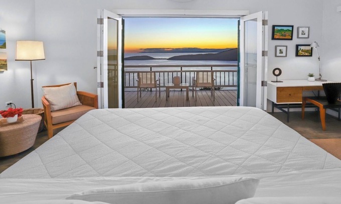 Culebra Pueblo Bed & Breakfast | Private villa with balcony overlooking the most spectacular sunsets in Culebra