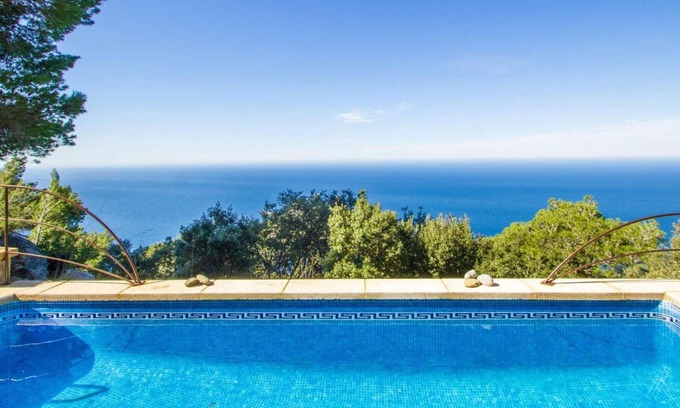 Valldemossa Villa | Private villa with stunning view.
