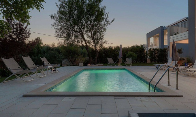 Stanisovi Villa | Private Villa with WIFI, A/C, private pool, TV, terrace, pets allowed, panoramic view, parking
