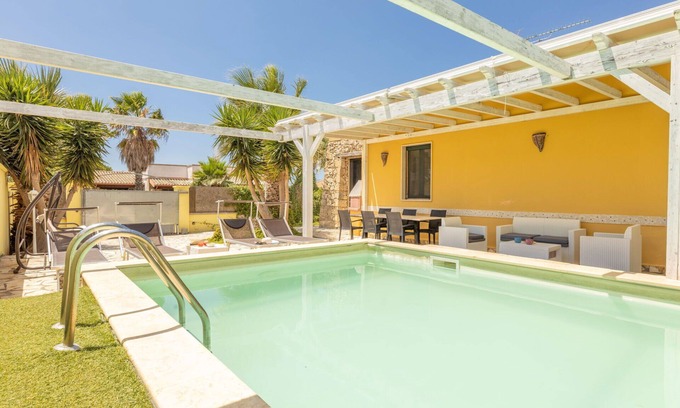 Pizzo Villa | Private Villa with WIFI, private pool, A/C, TV, panoramic view, parking, close to Gallipoli