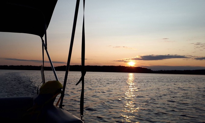 Parham Cottage | Private Waterfront Cottage on Beautiful Bob's Lake