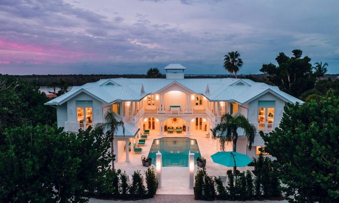Captiva Villa | Private Waterfront Resort - Complimentary Concierge to Plan Ultimate Vacation