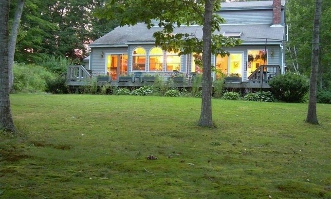 Isle of Springs House | Private Waterfront Vacation Home on Barters Island