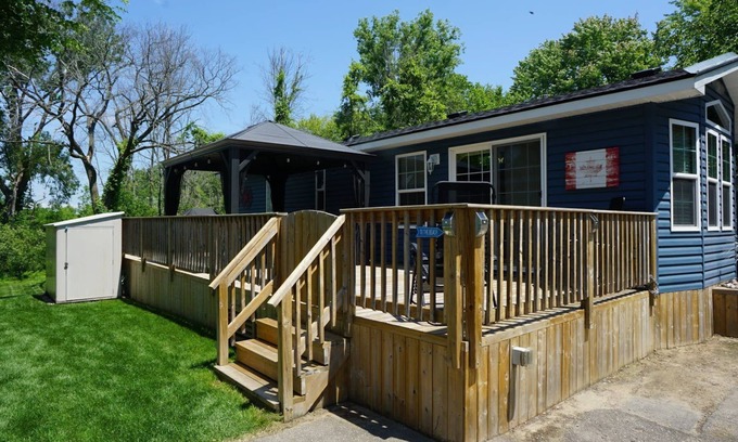 Sherkston Cottage | Private Wooded Lot - Sherkston Shores Cottage