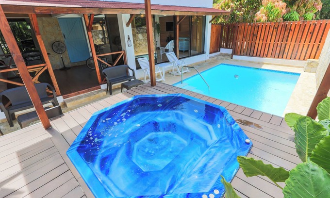 Villas Del Mar Villa | PrivatePool & Jacuzzi w/Heater| DailyCleaning| BBQ